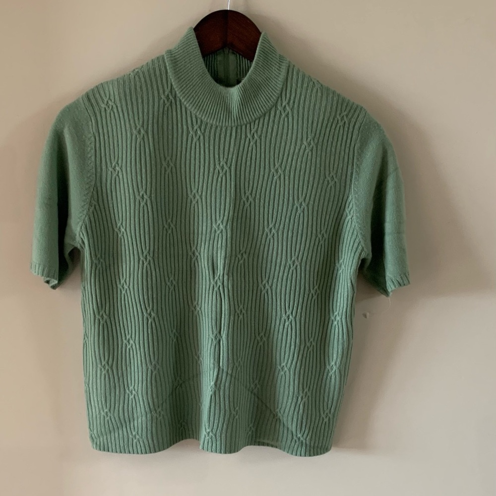Monterey  sweater size S